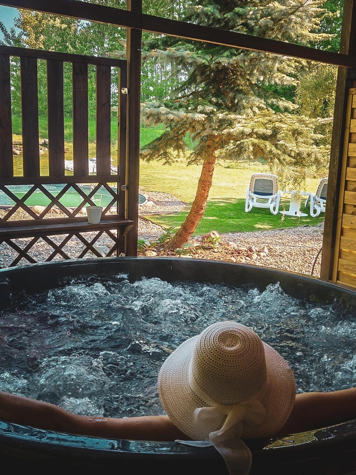 Willa Szymbark - Basen, Sauna, Balia, Jacuzzi, Dom Caloroczny W Szymbarku Esterno foto