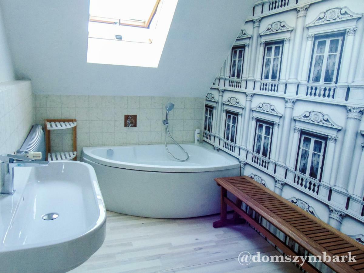 Willa Szymbark - Basen, Sauna, Balia, Jacuzzi, Dom Caloroczny W Szymbarku Esterno foto